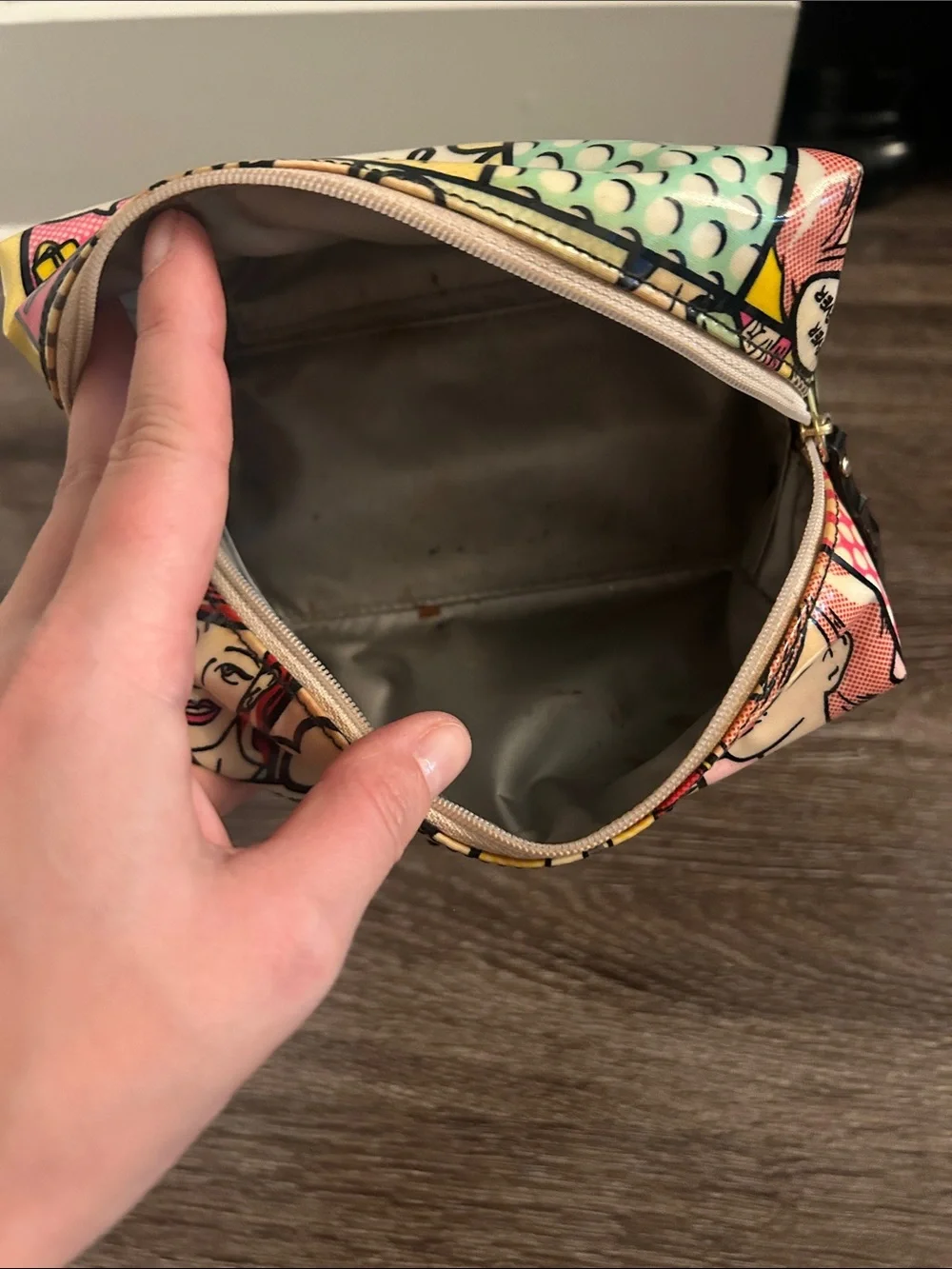 Kate Spade Pop Art Cosmetic Case